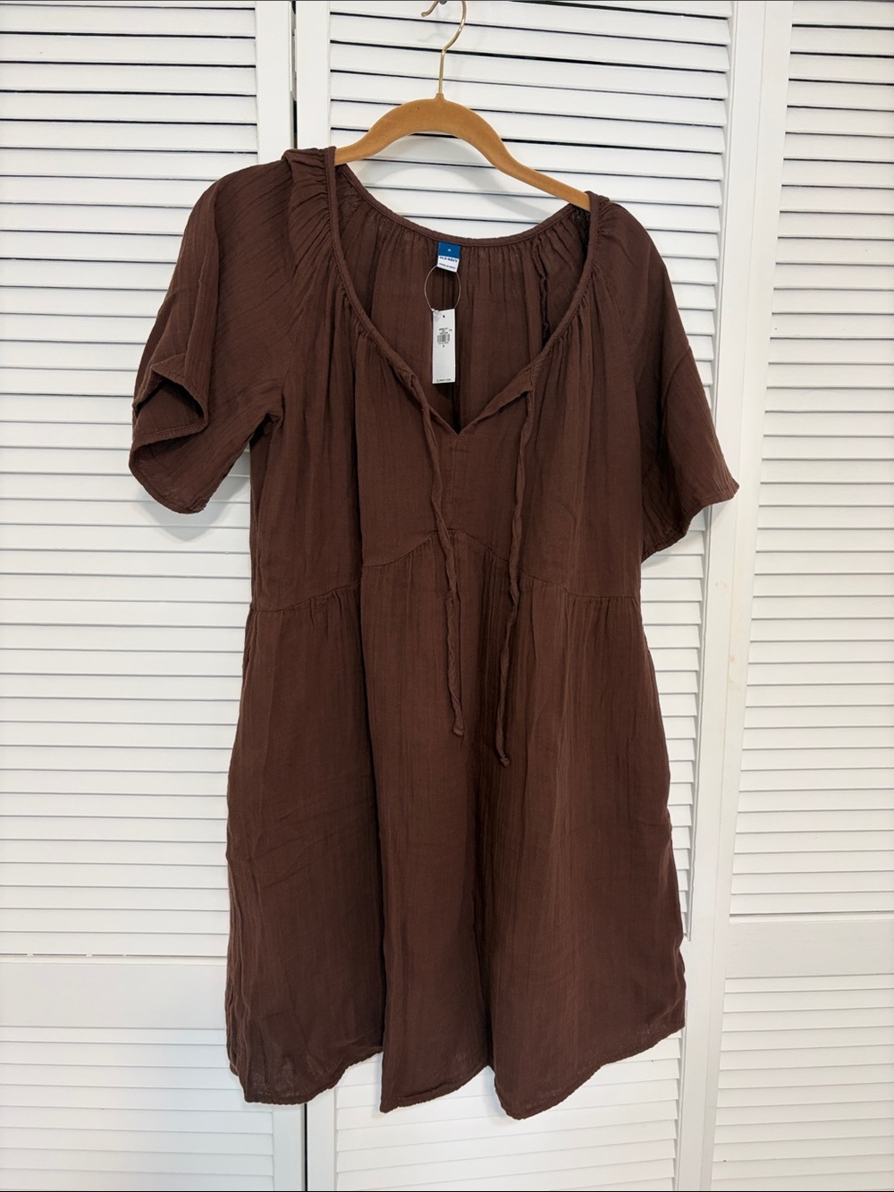 Old Navy Brown Short-Sleeve V-Neck Peasant Dress